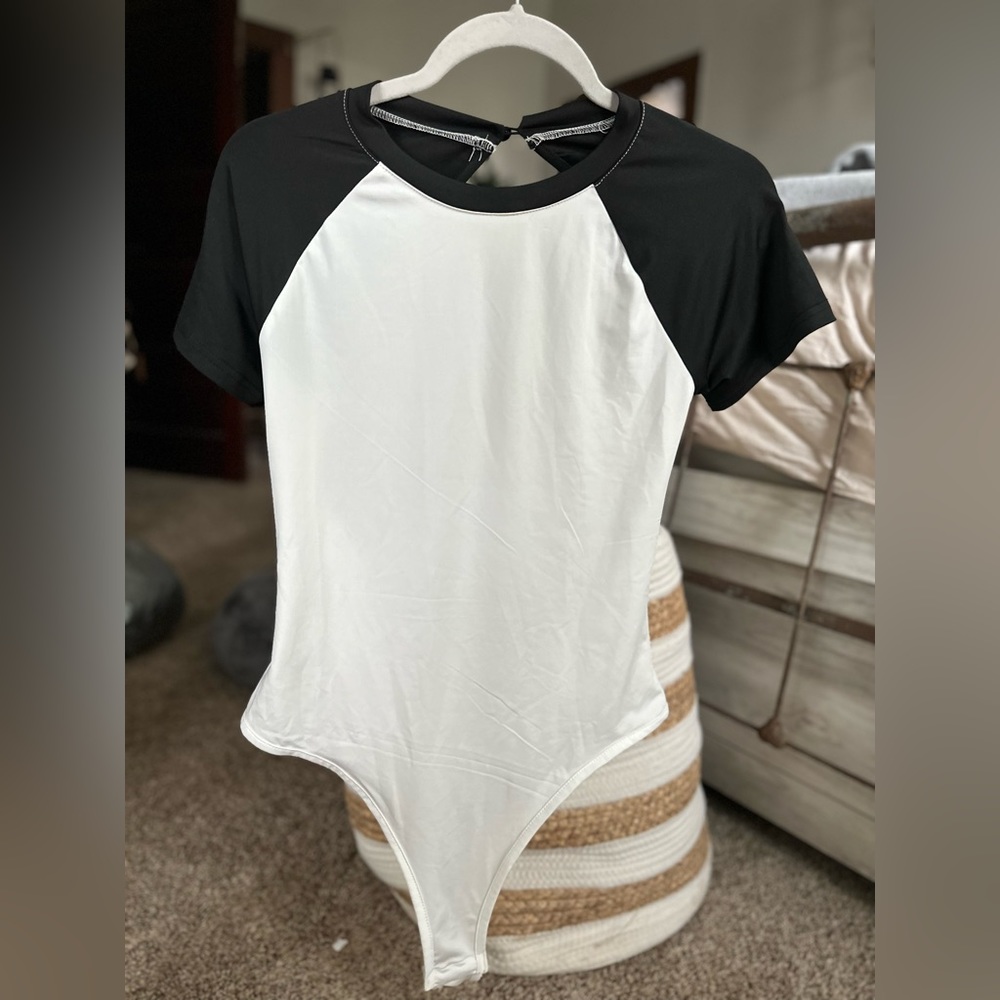 SHIEN black and white bodysuit